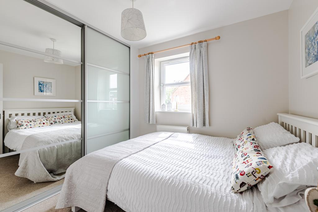 Bedroom2a