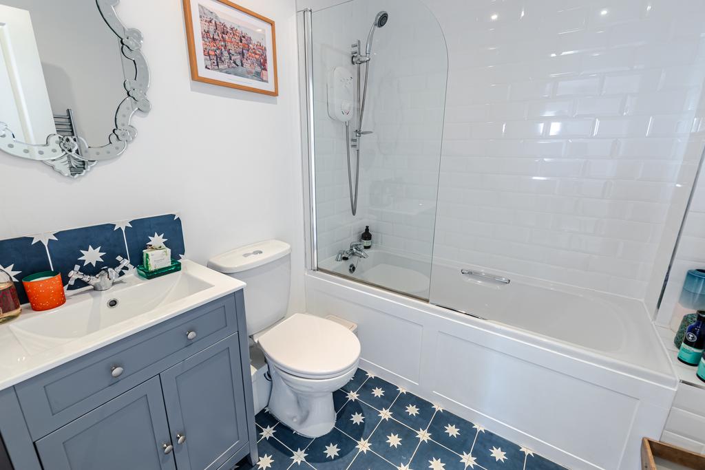 Bathroom1