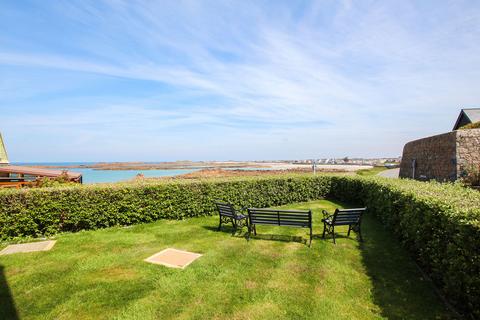 3 bedroom property for sale, Les Banquettes, Castel, Guernsey, GY5