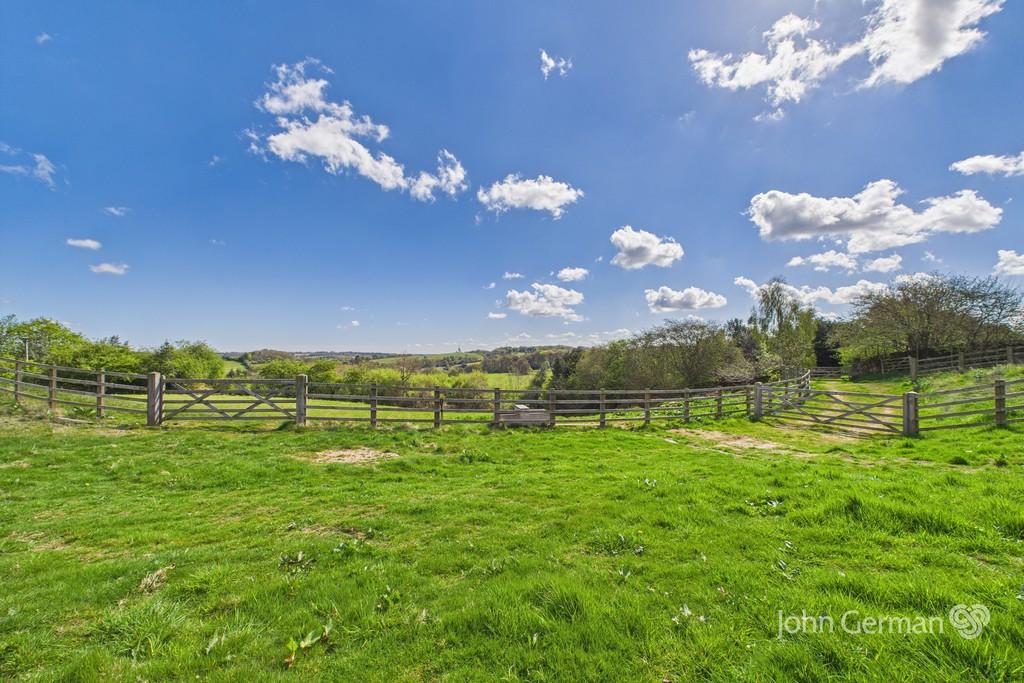 Paddocks Photo 1