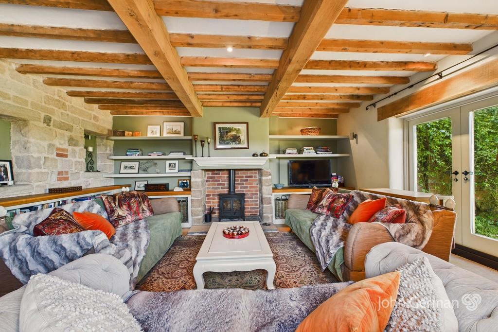 Living Room Photo 1