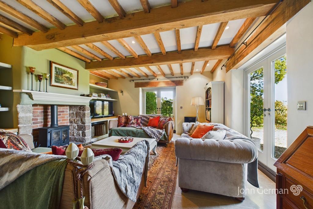 Living Room Photo 2
