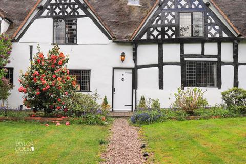 4 bedroom detached house for sale, The Green, Amington