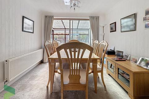 27 Chapter Road, Darwen, BB3 3PU