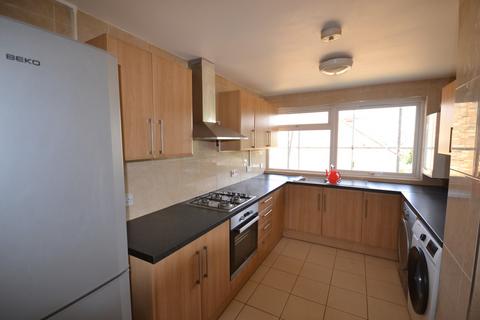 2 bedroom barn conversion to rent, Percy Road, Ilford