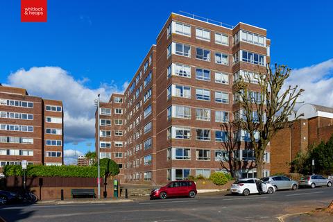 3 bedroom flat for sale, Sussex Court, Hove