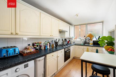 3 bedroom flat for sale, Sussex Court, Hove