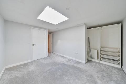 2 bedroom flat for sale, Field End Road, Eastcote, RUISLIP, HA4