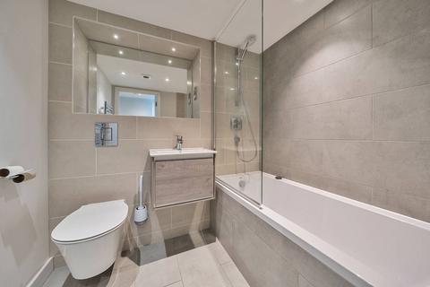 2 bedroom flat for sale, Field End Road, Eastcote, RUISLIP, HA4