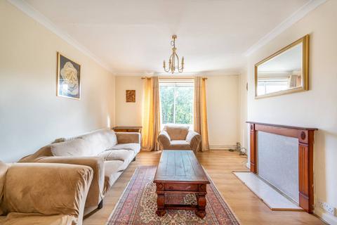 2 bedroom flat for sale, Blackbird Hll, Queensbury, London, NW9
