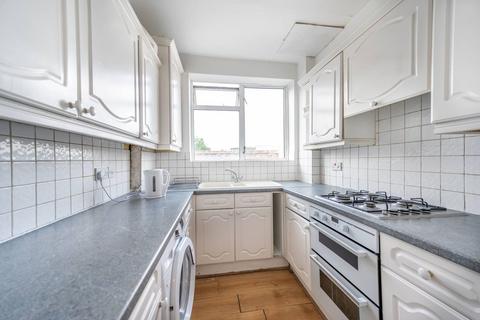 2 bedroom flat for sale, Blackbird Hll, Queensbury, London, NW9