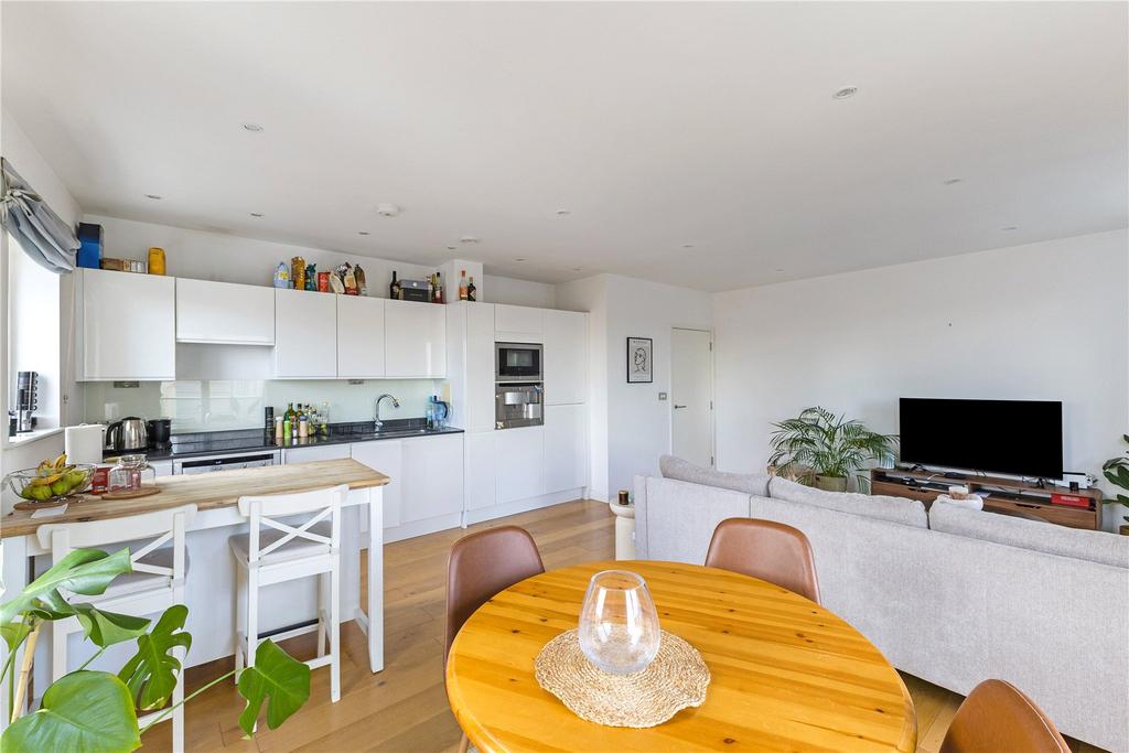 Reception/Kitchen