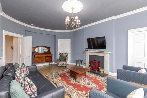 3 bedroom apartment to rent, Gayfield Square, Edinburgh, Midlothian