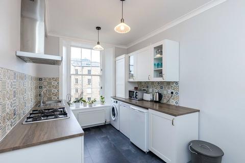 3 bedroom apartment to rent, Gayfield Square, Edinburgh, Midlothian