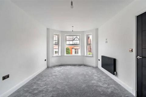 4 bedroom terraced house to rent, Dagenham Road, London E10