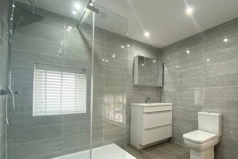 4 bedroom terraced house to rent, Dagenham Road, London E10