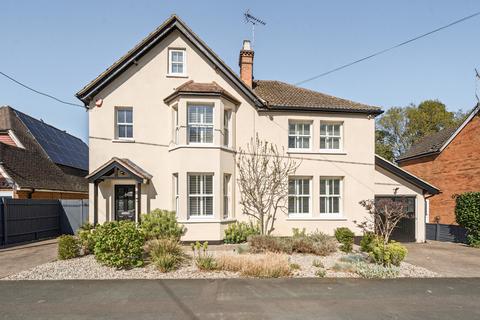 6 bedroom detached house for sale, Longdown Road, Berkshire GU47