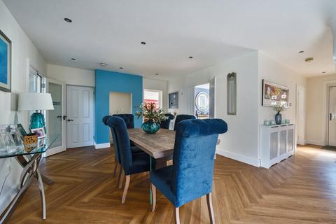 6 bedroom detached house for sale, Longdown Road, Berkshire GU47