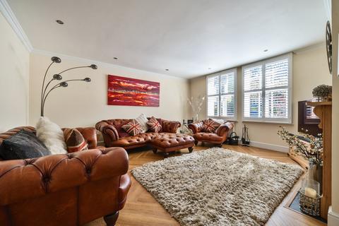 6 bedroom detached house for sale, Longdown Road, Berkshire GU47