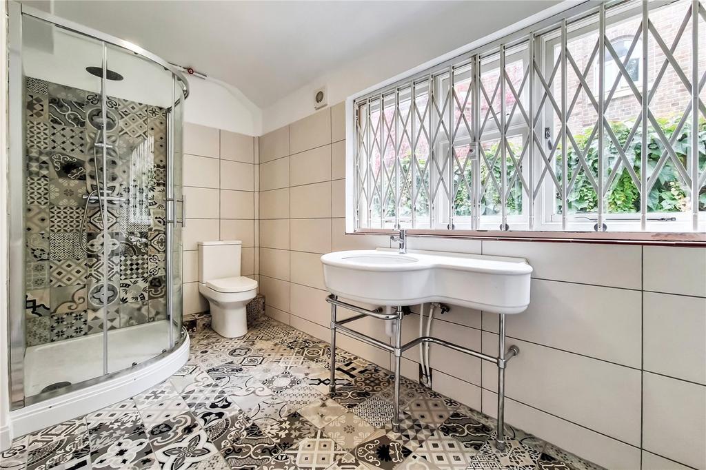 Apartment in London - View 5