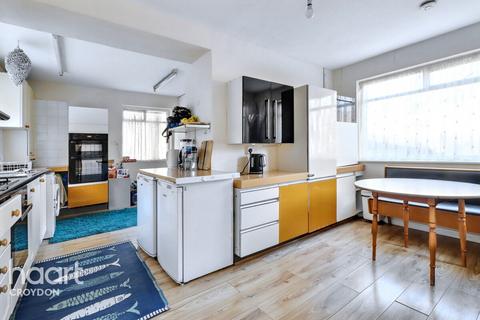 undefined, Kingsdown Avenue, South Croydon