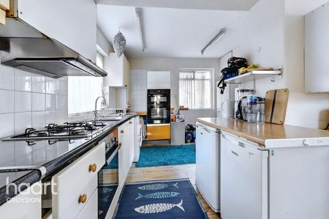 undefined, Kingsdown Avenue, South Croydon