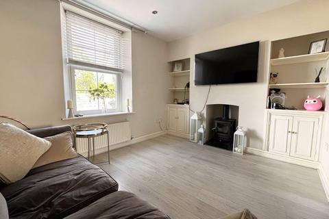 3 bedroom end of terrace house for sale, 2 Cardiff Road, Cowbridge, The Vale of Glamorgan CF71 7EP