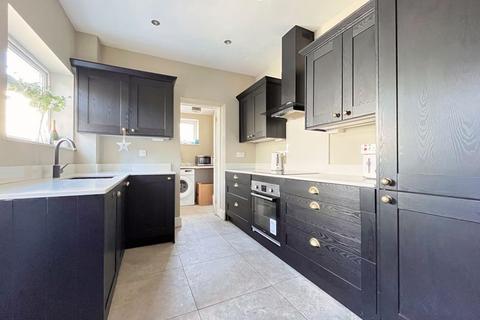 3 bedroom end of terrace house for sale, 2 Cardiff Road, Cowbridge, The Vale of Glamorgan CF71 7EP
