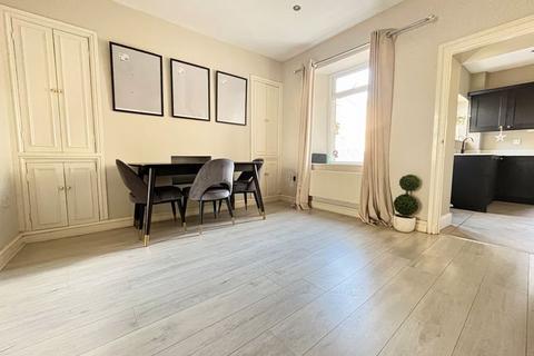 3 bedroom end of terrace house for sale, 2 Cardiff Road, Cowbridge, The Vale of Glamorgan CF71 7EP