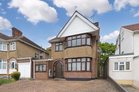 5 bedroom detached house for sale, Lavender Avenue, London, NW9