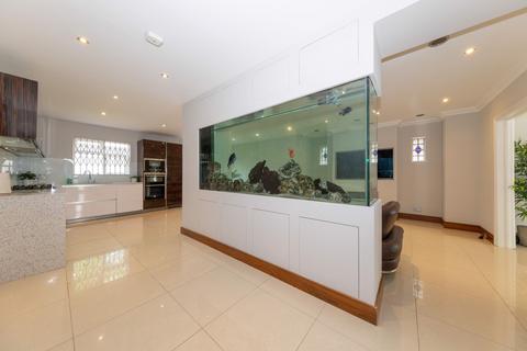 5 bedroom detached house for sale, Lavender Avenue, London, NW9