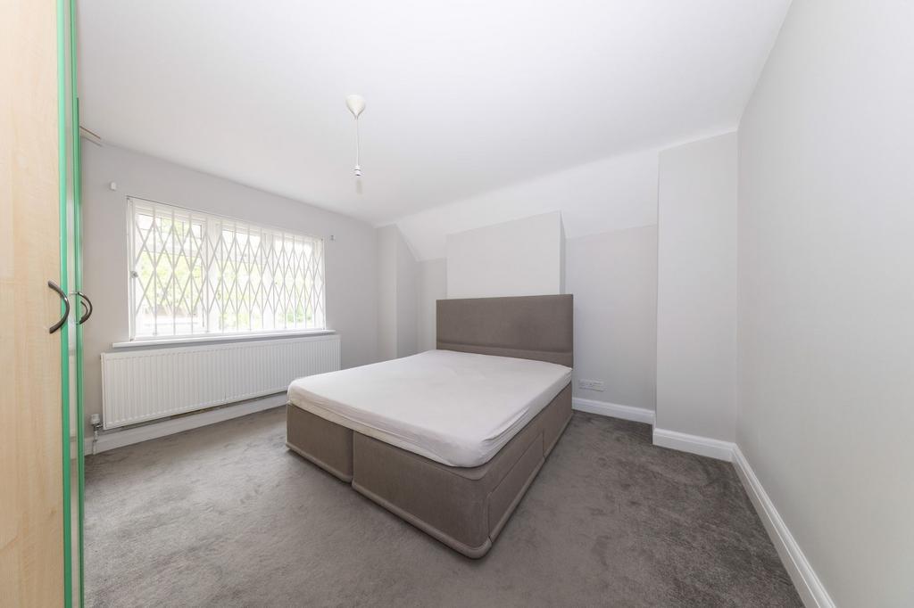 Double Bedroom