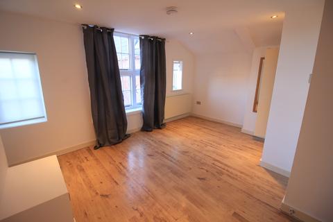 Studio to rent, Guildhall Hill, Norwich NR2