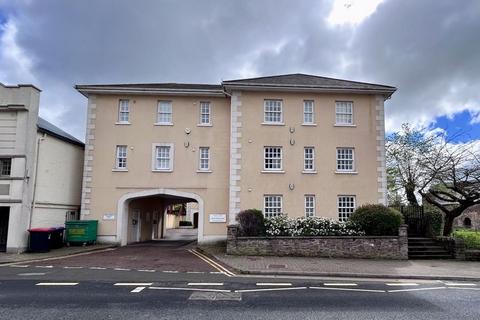 2 bedroom apartment for sale, Benedict Court, Abergavenny