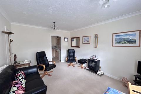 2 bedroom apartment for sale, Benedict Court, Abergavenny