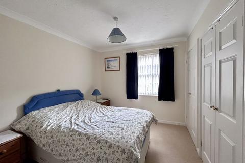 2 bedroom apartment for sale, Benedict Court, Abergavenny