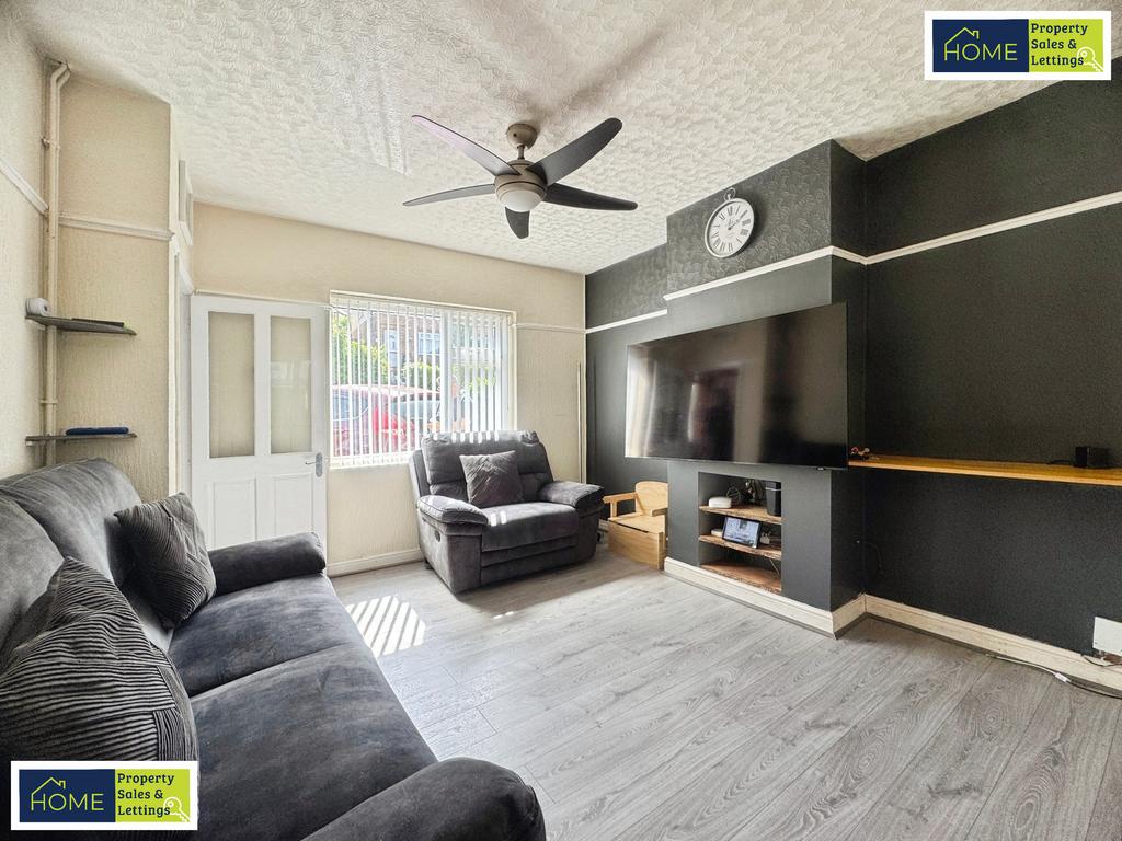 45 Woodstock Road, Leicester, LE4 2 HJ