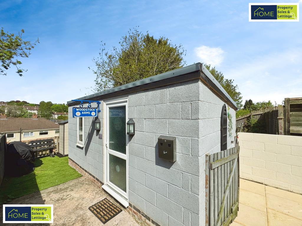 45 Woodstock Road, Leicester, LE4 2 HJ