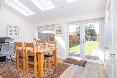88 Barnsfield Crescent, Totton, Southampton, SO40 8BY