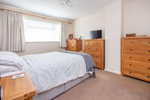 88 Barnsfield Crescent, Totton, Southampton, SO40 8BY