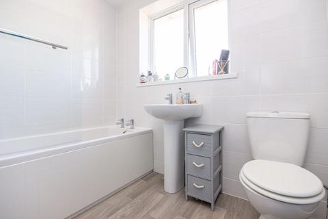 88 Barnsfield Crescent, Totton, Southampton, SO40 8BY