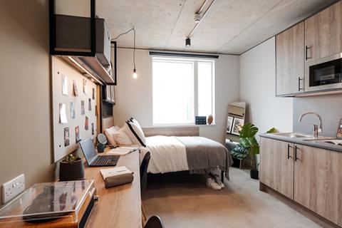 Studio to rent, Ruby Street