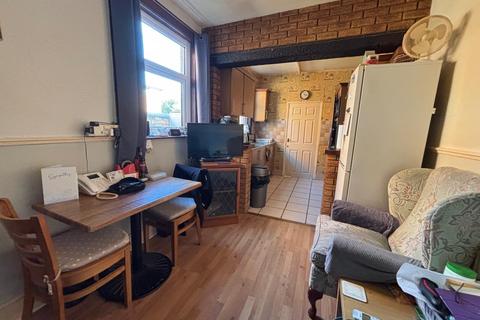 24 Cedar Road, Northampton, NN1 4RN