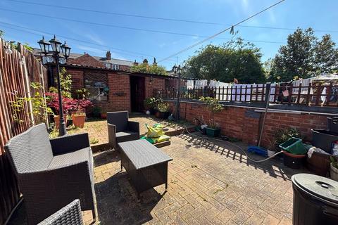 24 Cedar Road, Northampton, NN1 4RN