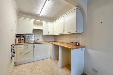 1 bedroom apartment for sale, Green Street, Old Town, Eastbourne, BN21