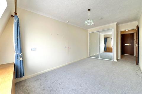 1 bedroom apartment for sale, Green Street, Old Town, Eastbourne, BN21