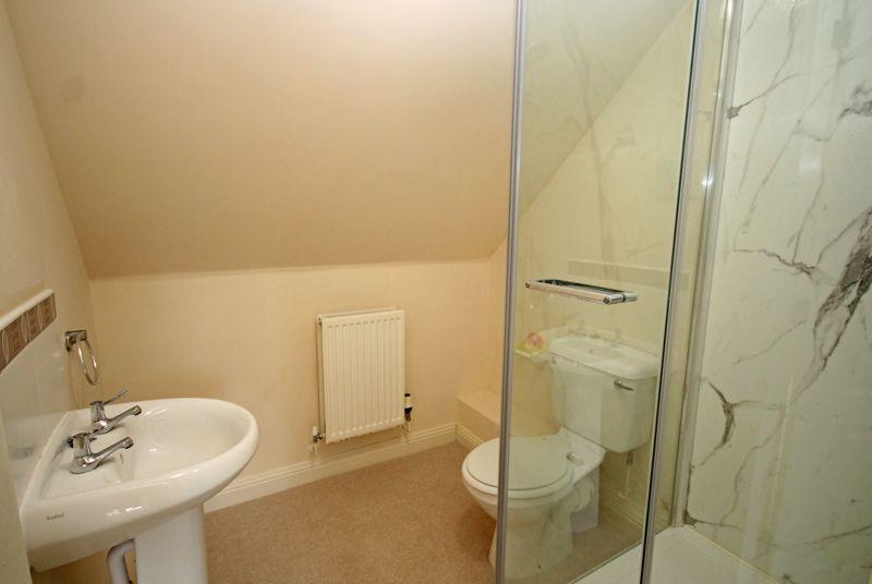 Ensuite bed 2