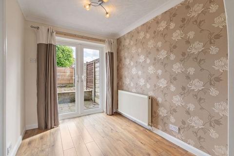 2 bedroom semi-detached house to rent, Church Street, Warrington. *AVAILABLE NOW*