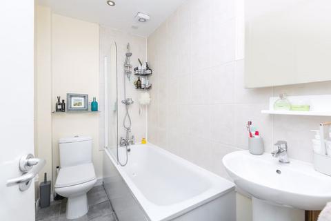 41b Brighton Road, South Croydon, CR2 6EB