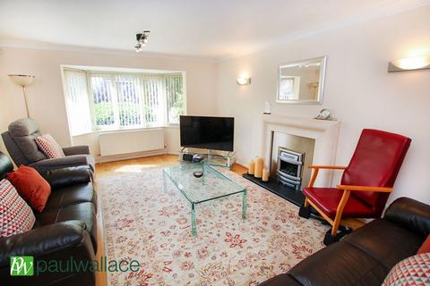 8 Everett Close, Cheshunt, Waltham Cross, EN7 6XD